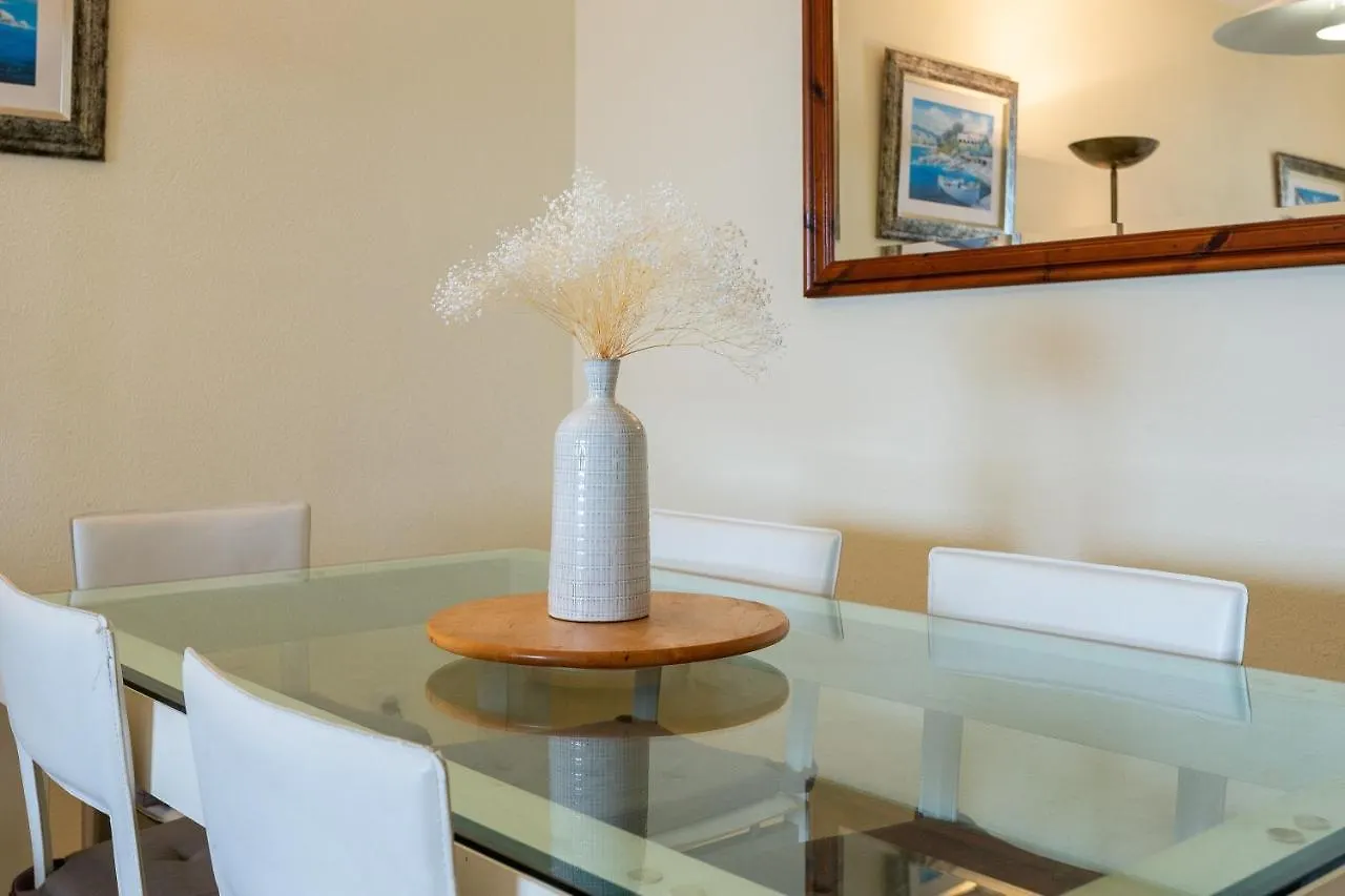 Dona Lola Sea View Apartment Sitio de Calahonda