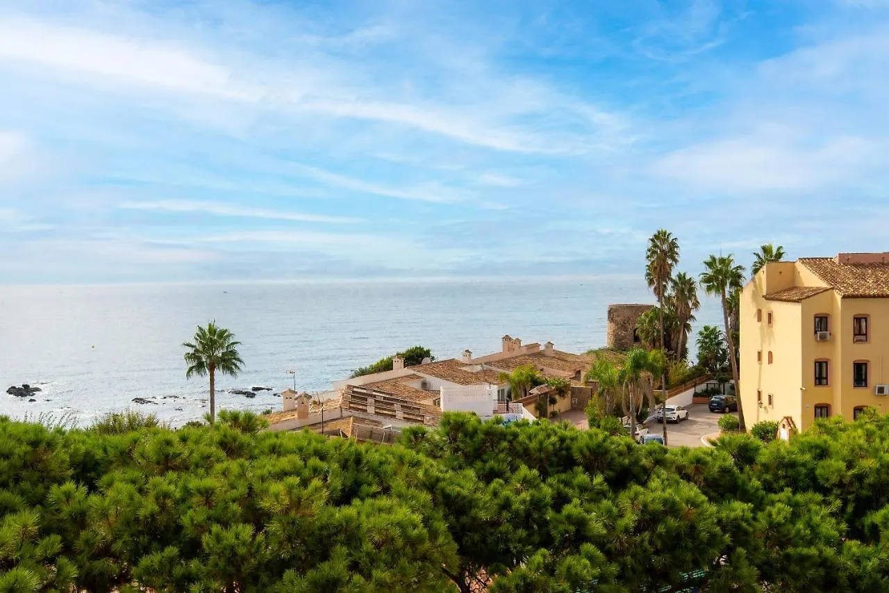 Dona Lola Sea View Apartment Sitio de Calahonda